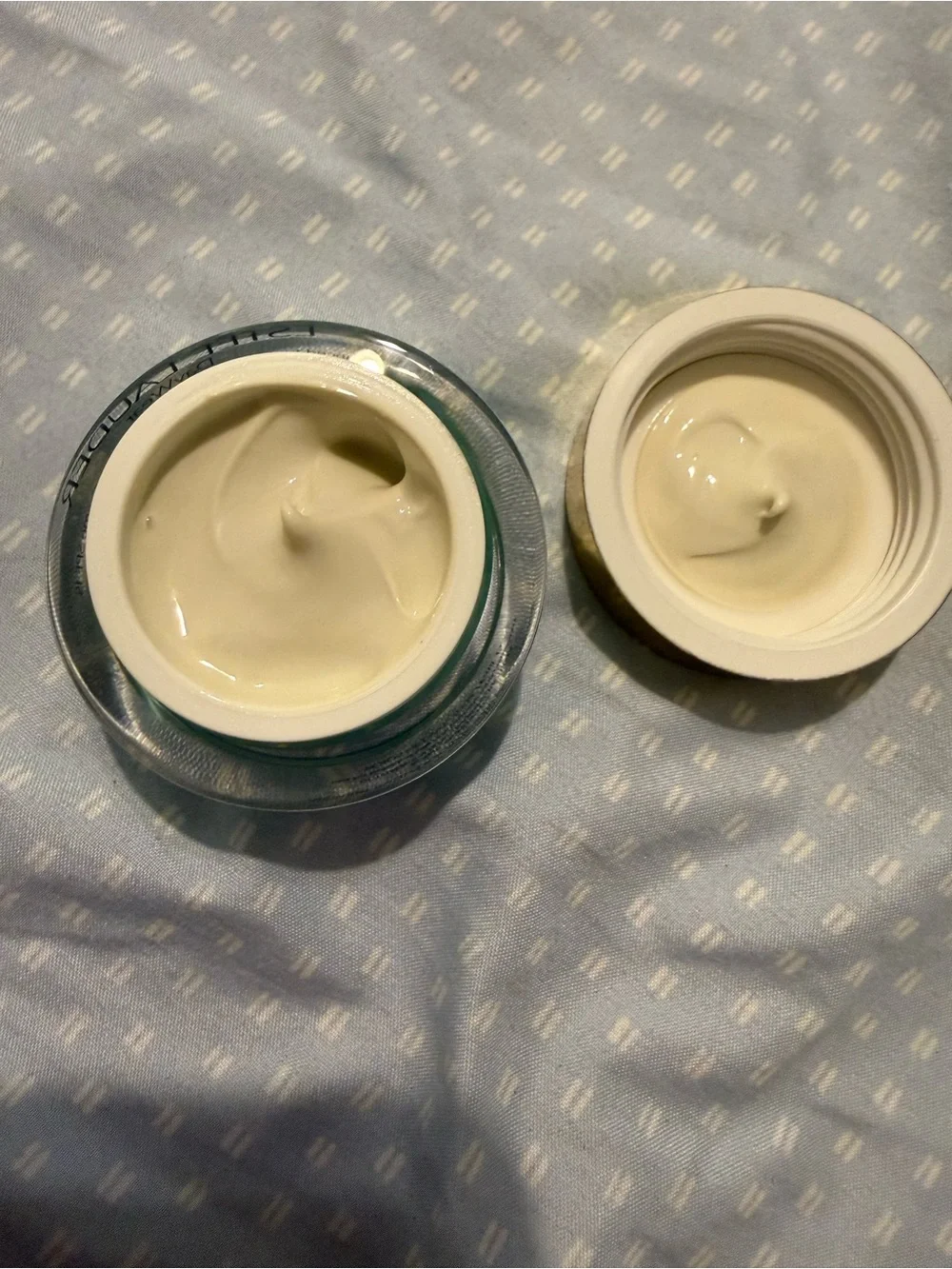 Estée Lauder DayWear Moisturizer Crème SPF 15 - Picture 4 of 4